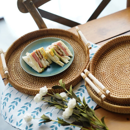 Round Rattan Wicker Fruit Tray with Wooden Handle - Versatile Food and Bread Serving Basket for Home Storage
