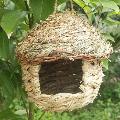 Handwoven Grass Bird House for Parrot Breeding and Hatching, Hummingbird Nest